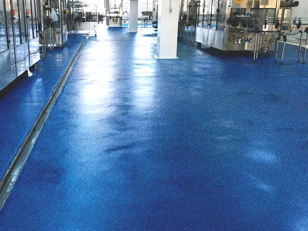 Pardoseală epoxidică STB în fabrică de băuturi